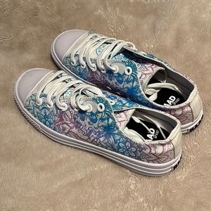 Size 6 blue/purple shoes